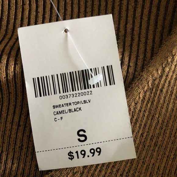 Forever 21 Ribbed Sweater Camel & Black. - Picture 8 of 11